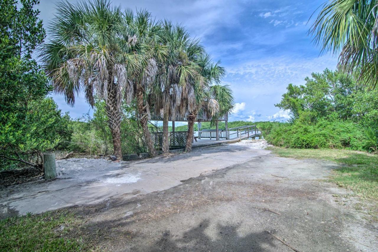 Beachfront Cedar Key Retreat With Pool Access! Exteriér fotografie